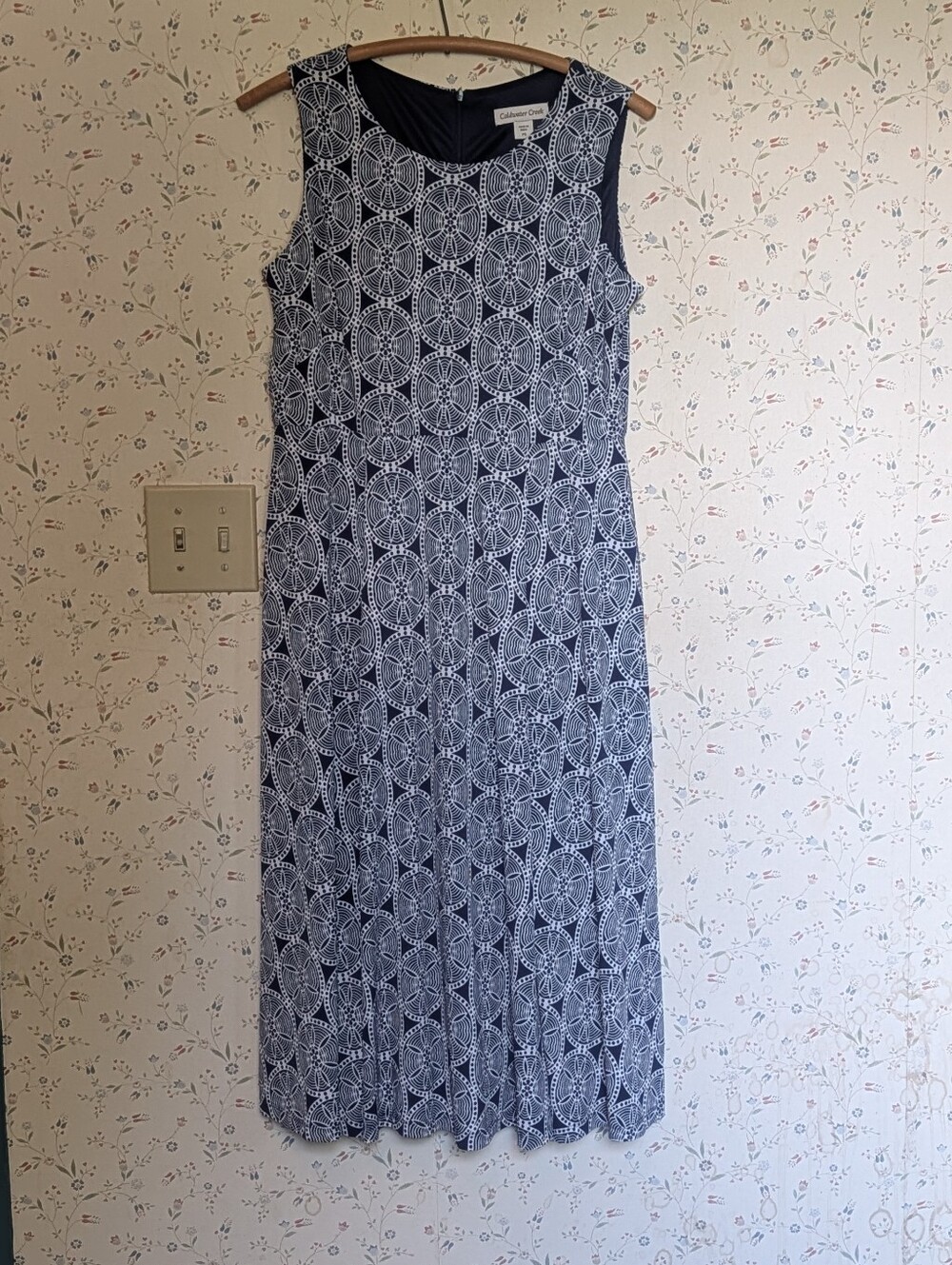 Coldwater Creek Maxi Dress Navy White Sleeveless Medallion Print PS Lined Clean